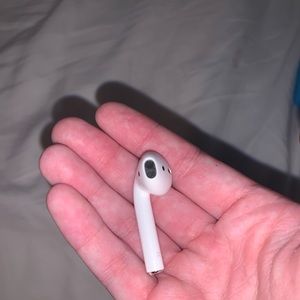 right airpod 1st generation